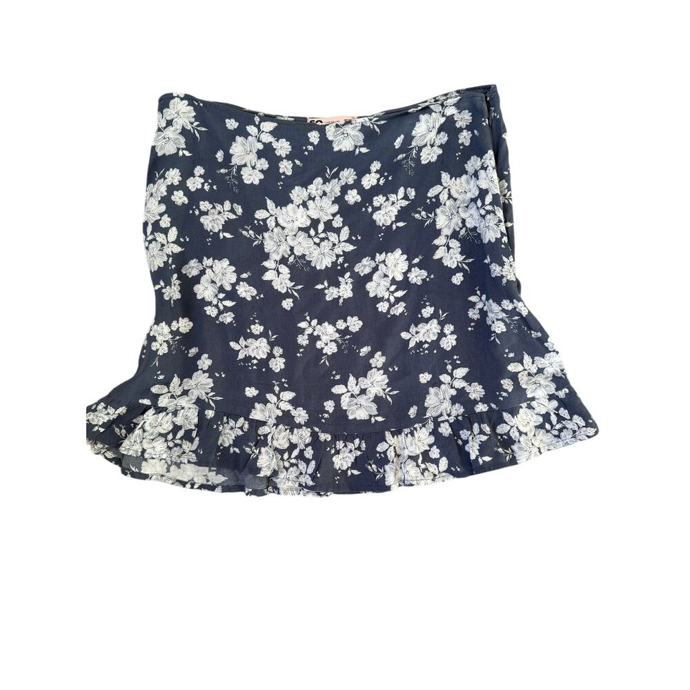 SO Floral Ruffle Hem Mini Skirt - Blue & White